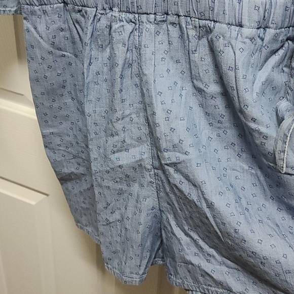 NWOT Susina Chambray 3/4 Sleeve Romper - Picture 3 of 4